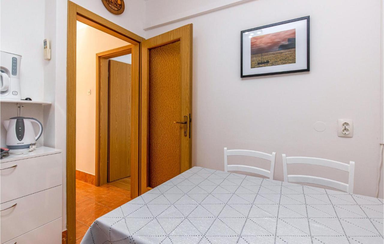 Amazing Apartment In Kostrena With 1 Bedrooms And Wifi المظهر الخارجي الصورة